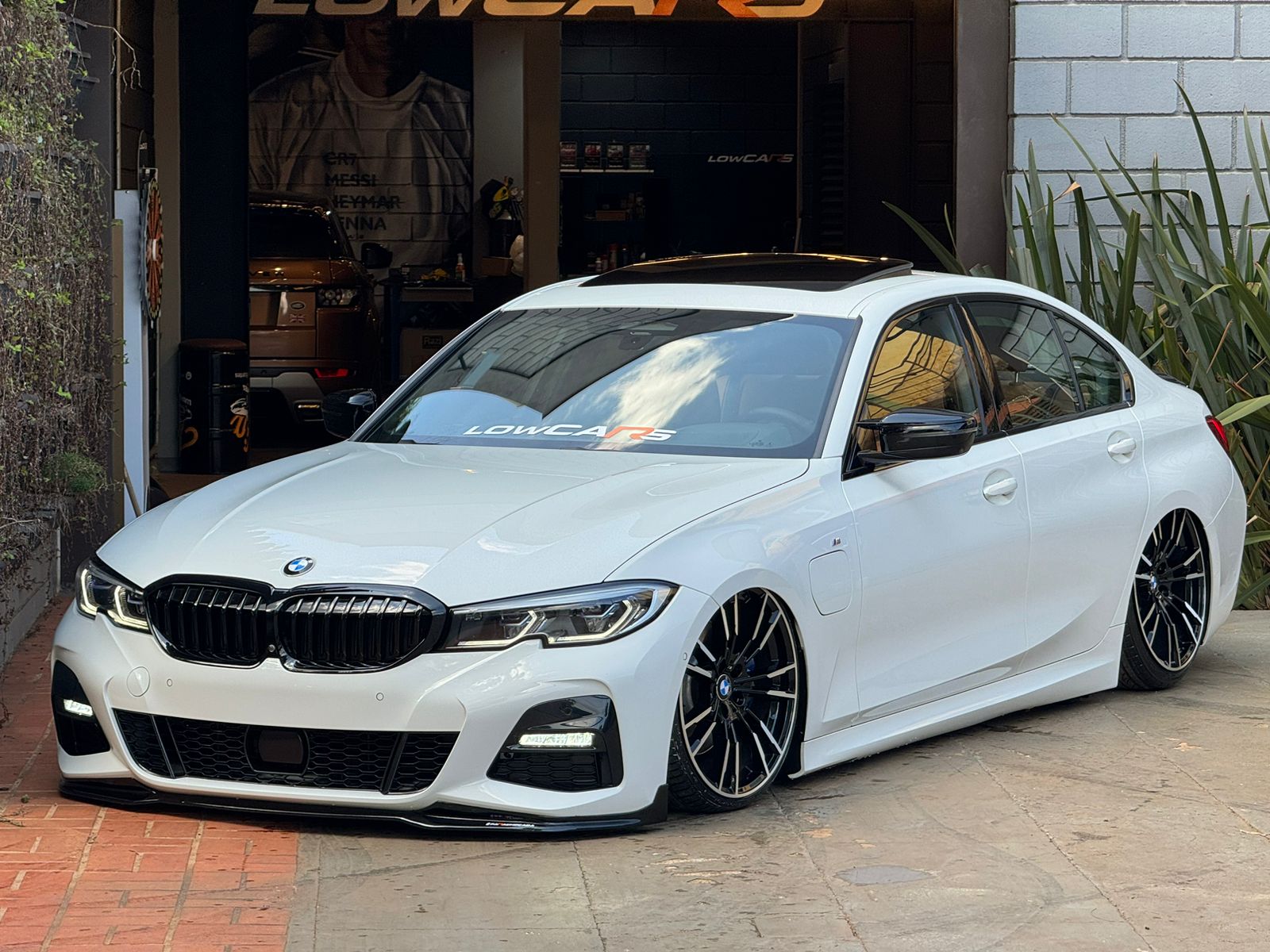 EDIÇÃO 11 - BMW 330e M SPORT HÍBRIDA + R$ 5k POR MÊS DURANTE 1 ANO ou R$ 270mil 