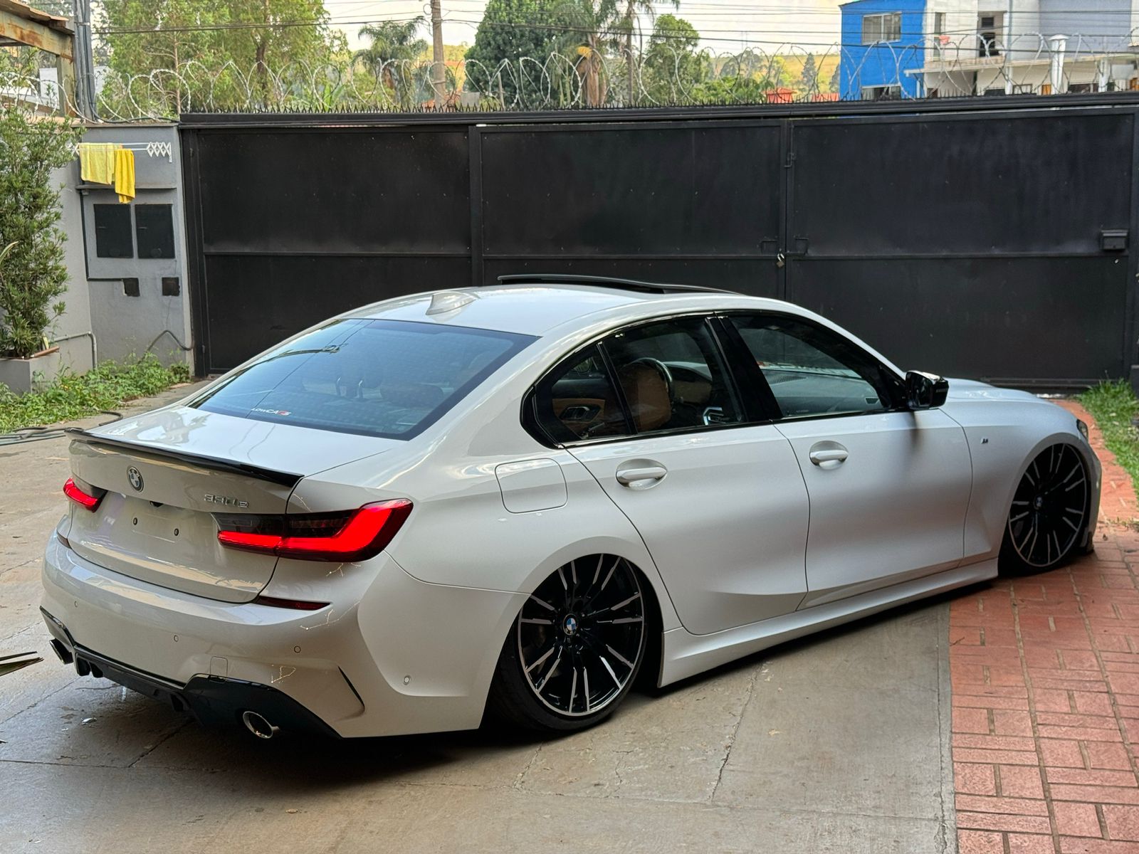 EDIÇÃO 11 - BMW 330e M SPORT HÍBRIDA + R$ 5k POR MÊS DURANTE 1 ANO ou R$ 270mil 