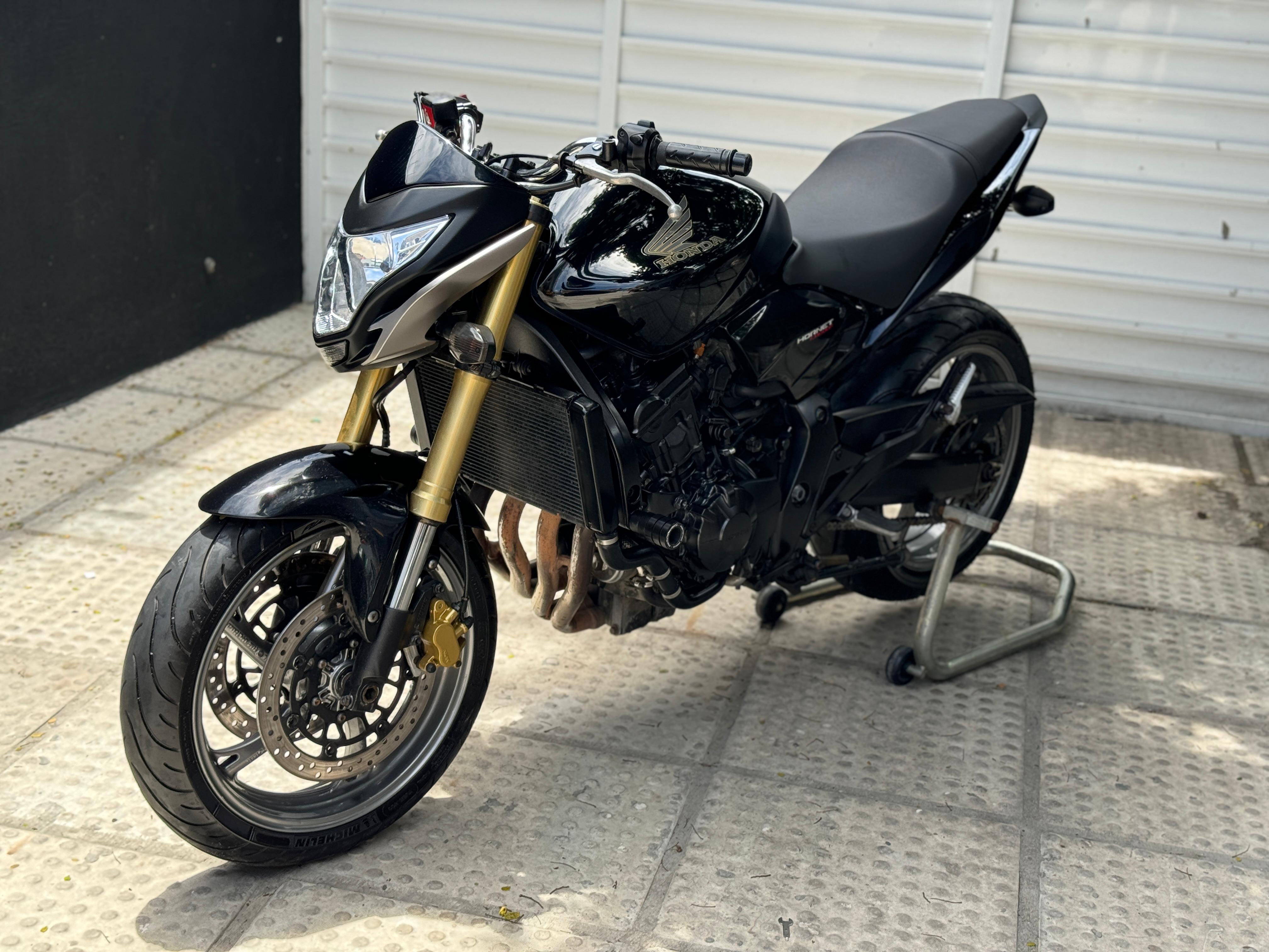 EDIÇÃO 02 - 1 CB600 HORNET 2013 PRETA 