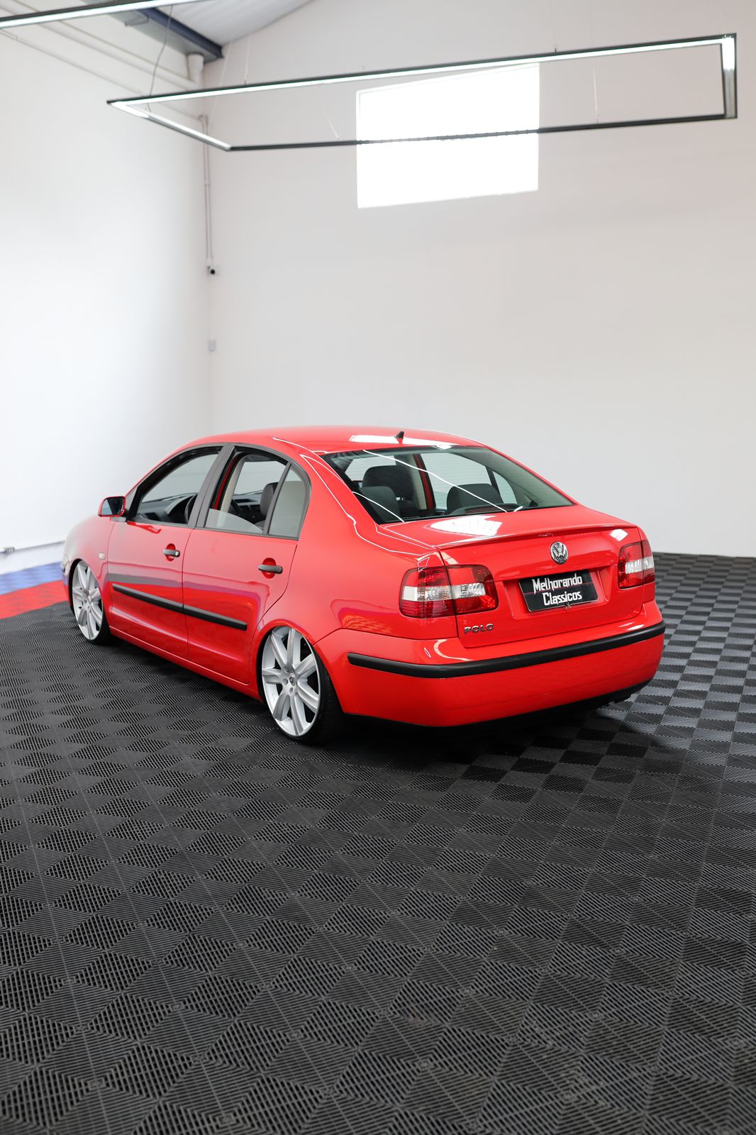 VW  - POLO SEDAN OU R$ 35.000,00.