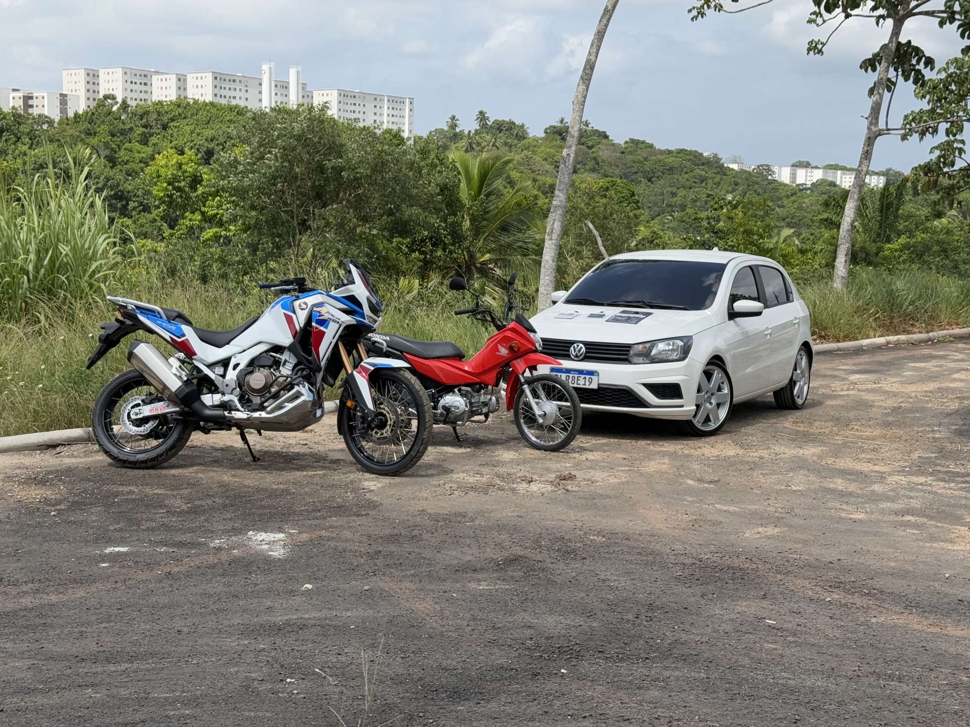 KIT CARNAVAL- GOL 1.6 + POP 110 + CNH ou AFRICA TWIN + CNH ou 50 MIL
