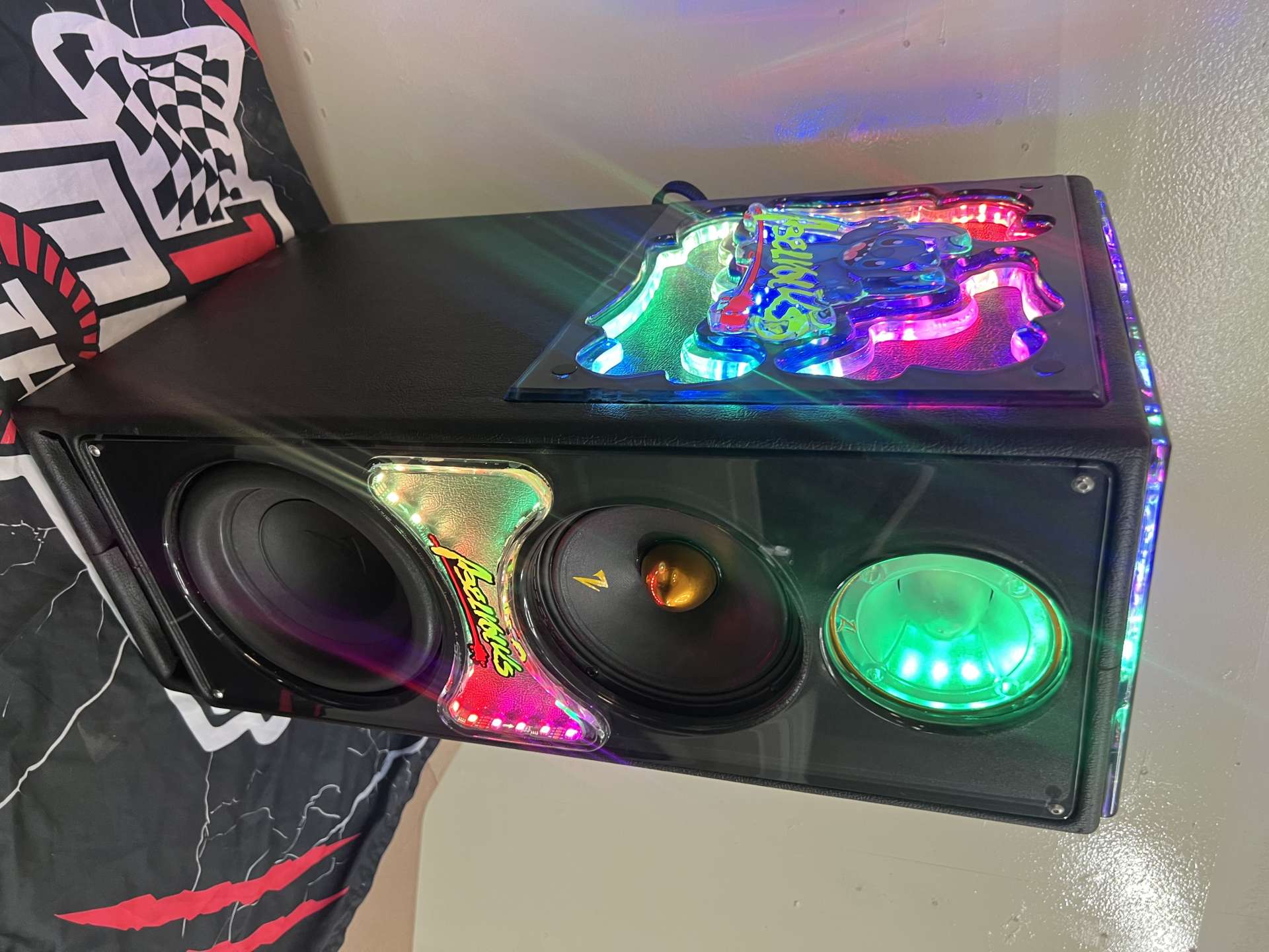 Caixa bom box abelvolks 