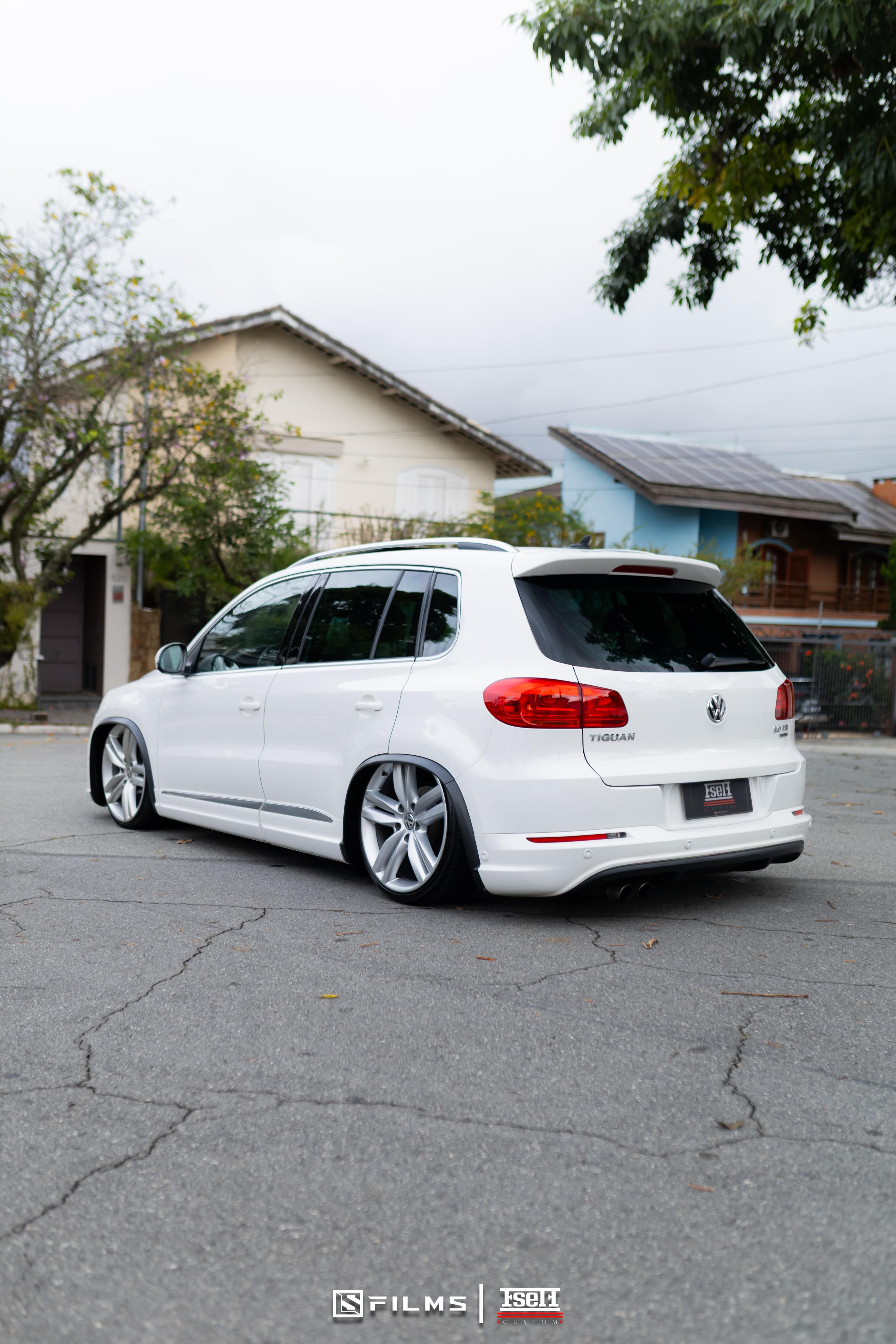 01 TIGUAN R-LINE OU 60k NO PIX