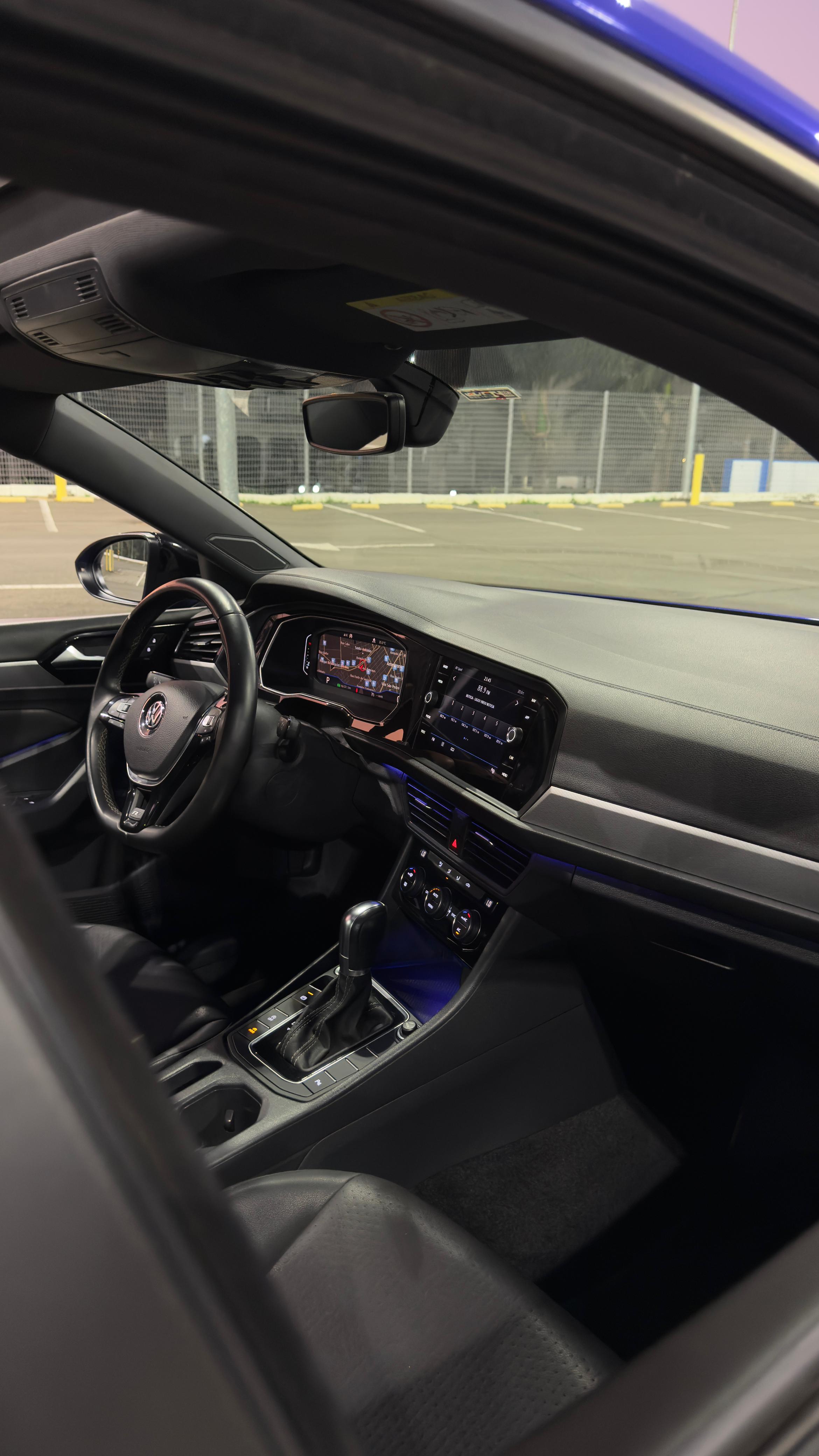 JETTA R-LINE 2019 OU 70 MIL