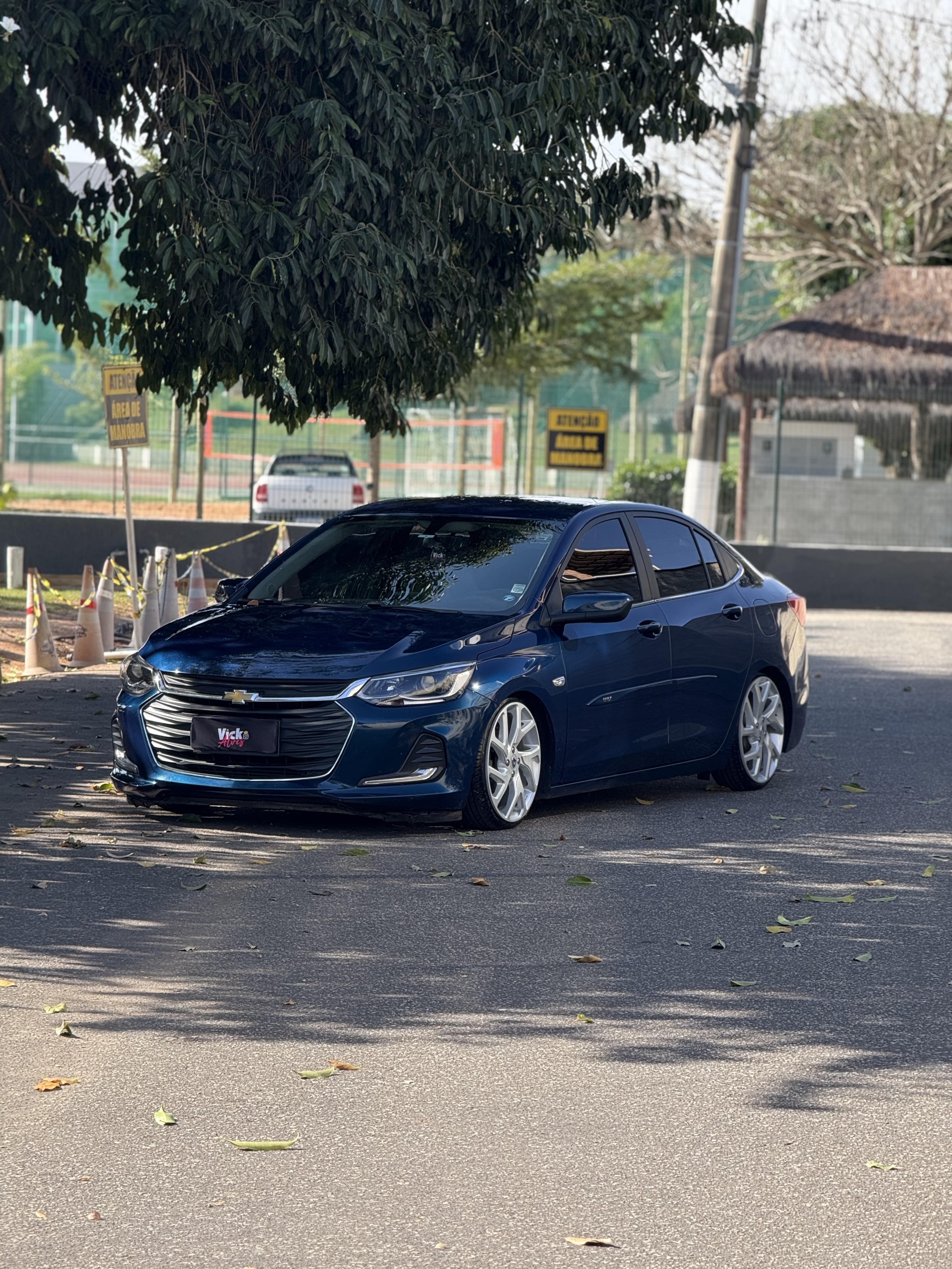 ONIX REBAIXADO COM 2x2