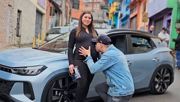 Gabriel Alexandre, de Diadema-SP, é o Ganhador do 1° VW TERA HIGH TSi Rebaixado do Brasil no Prêmios 305