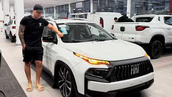 Diogo 305 se torna o primeiro influenciador a adquirir a nova Fiat Toro 2026