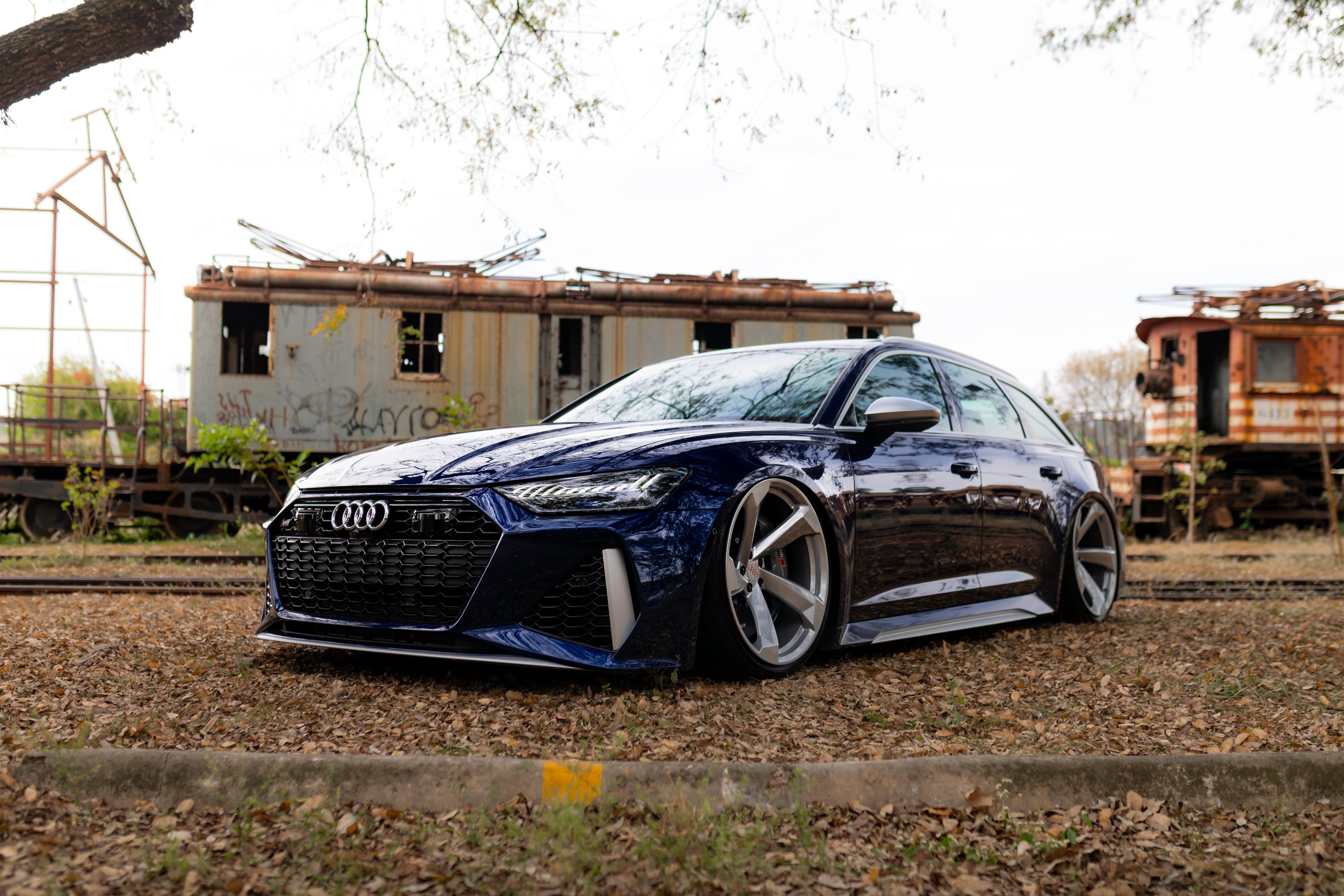 AUDI Rs6 + 100K OU 650K NO PIX