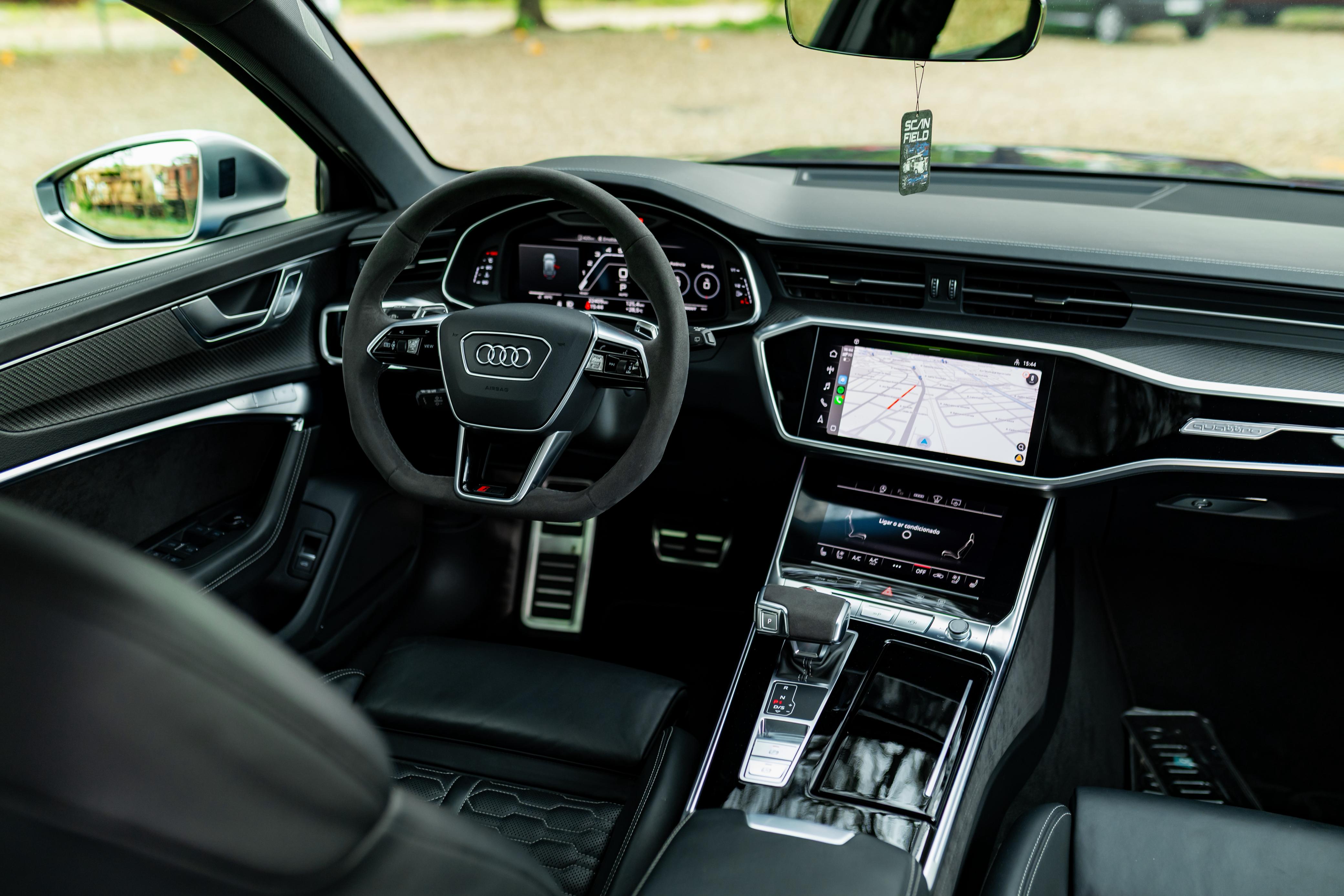 AUDI Rs6 + 100K OU 650K NO PIX