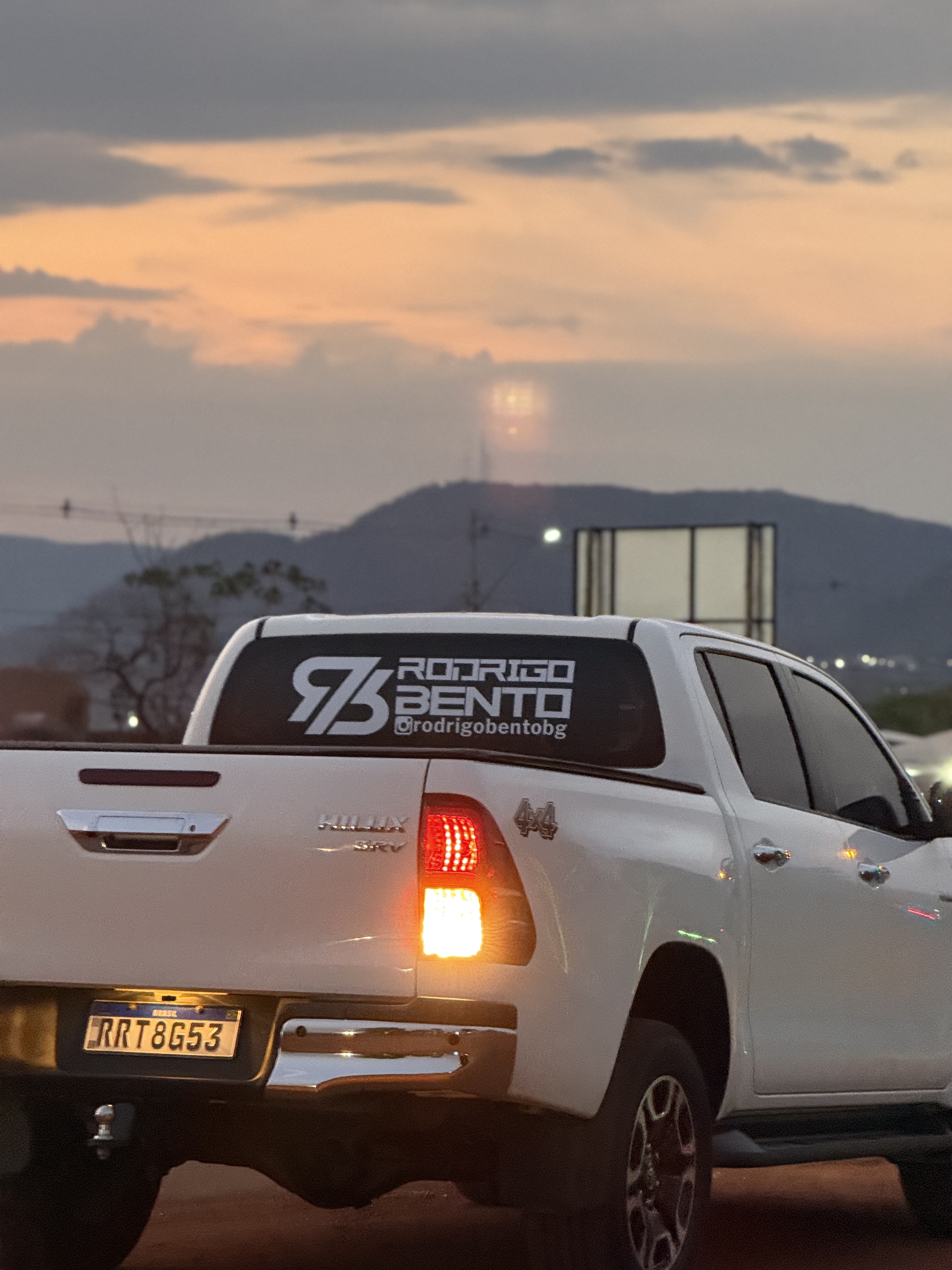 HILLUX SRV 4X4 Diesel, Automatico