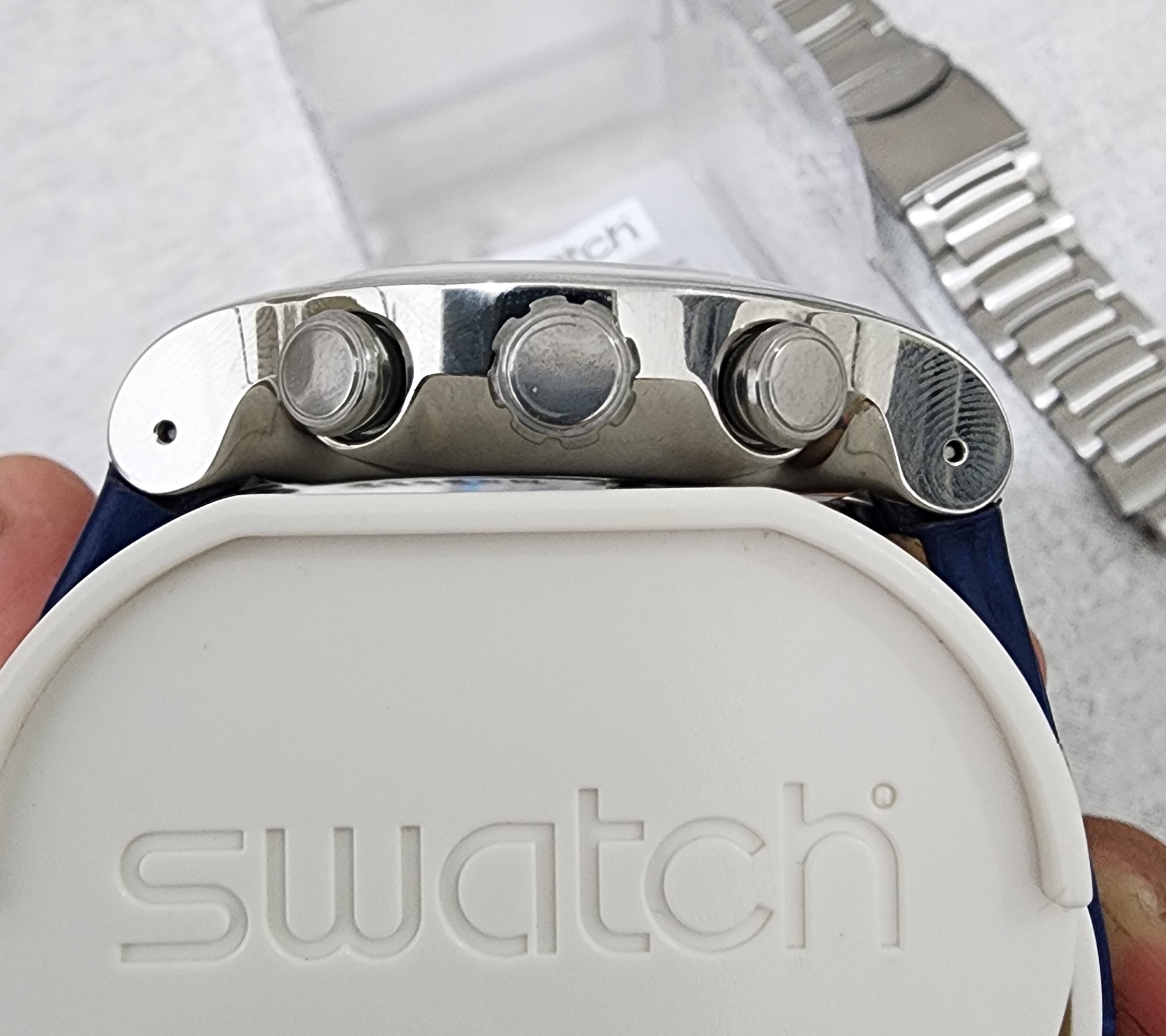 SWATCH YOS449