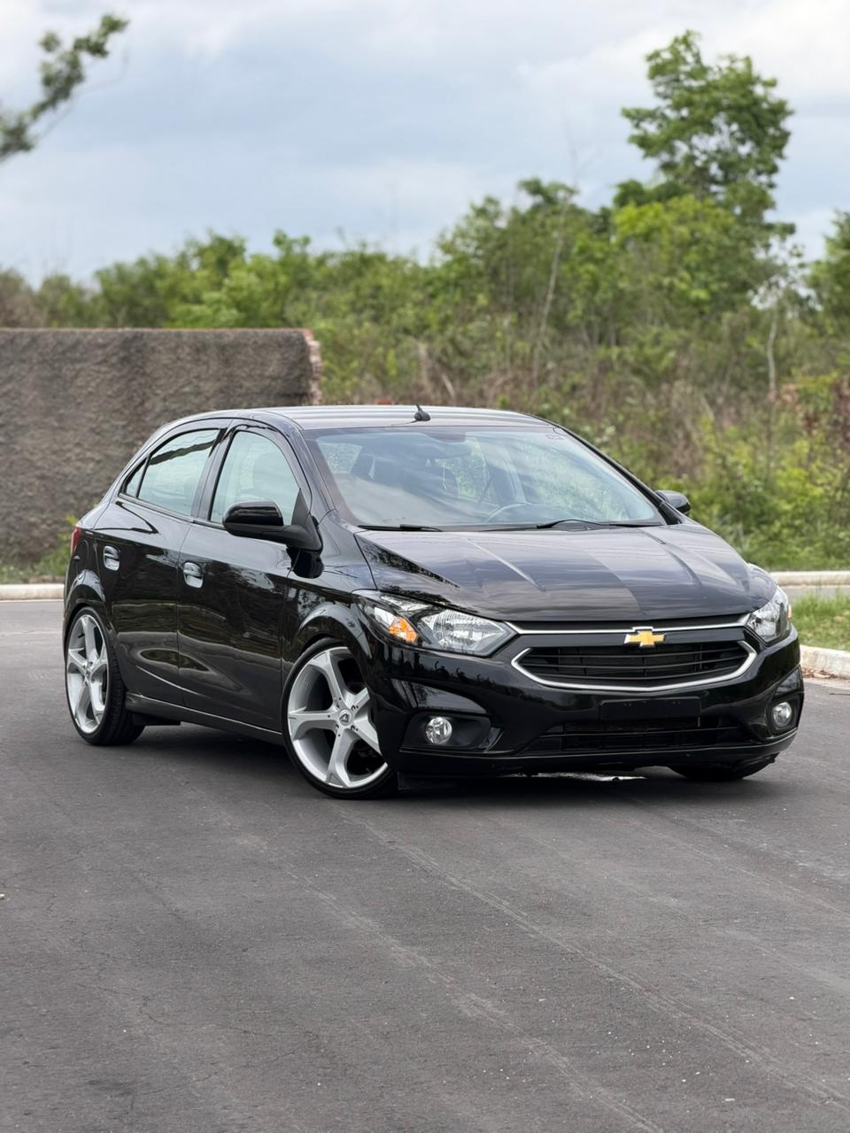 Onix 2018 Baixo nas 18