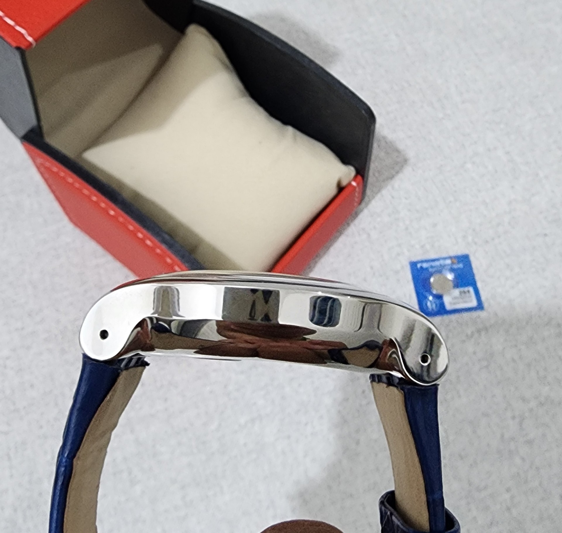 SWATCH YOS449