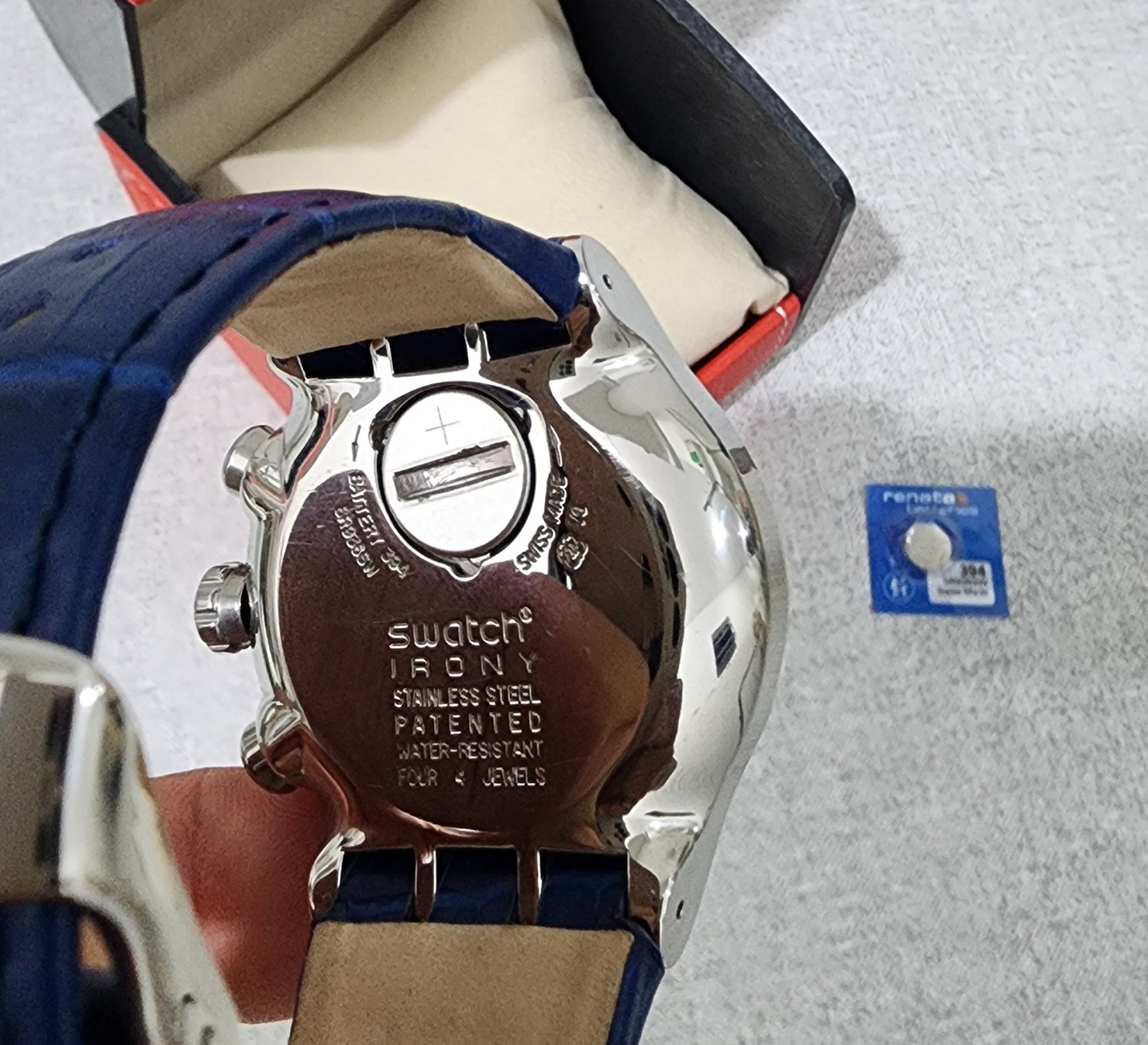 SWATCH YOS449