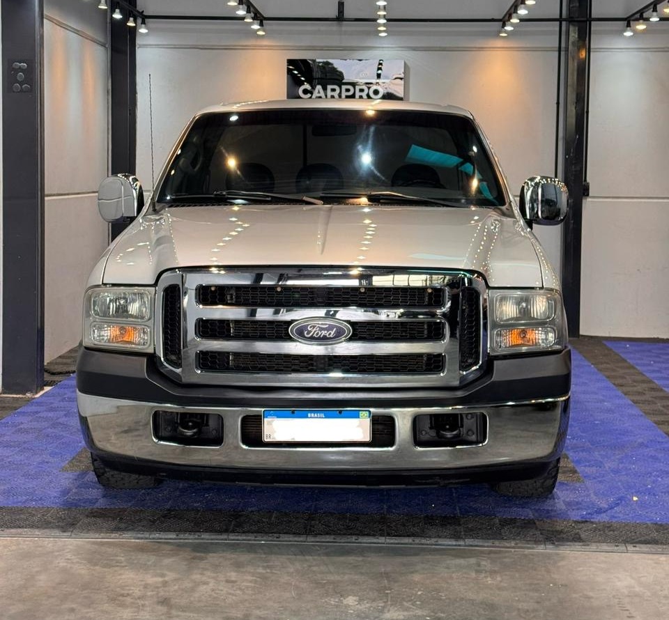 F250 XLT 2001 ou 100k no Pix