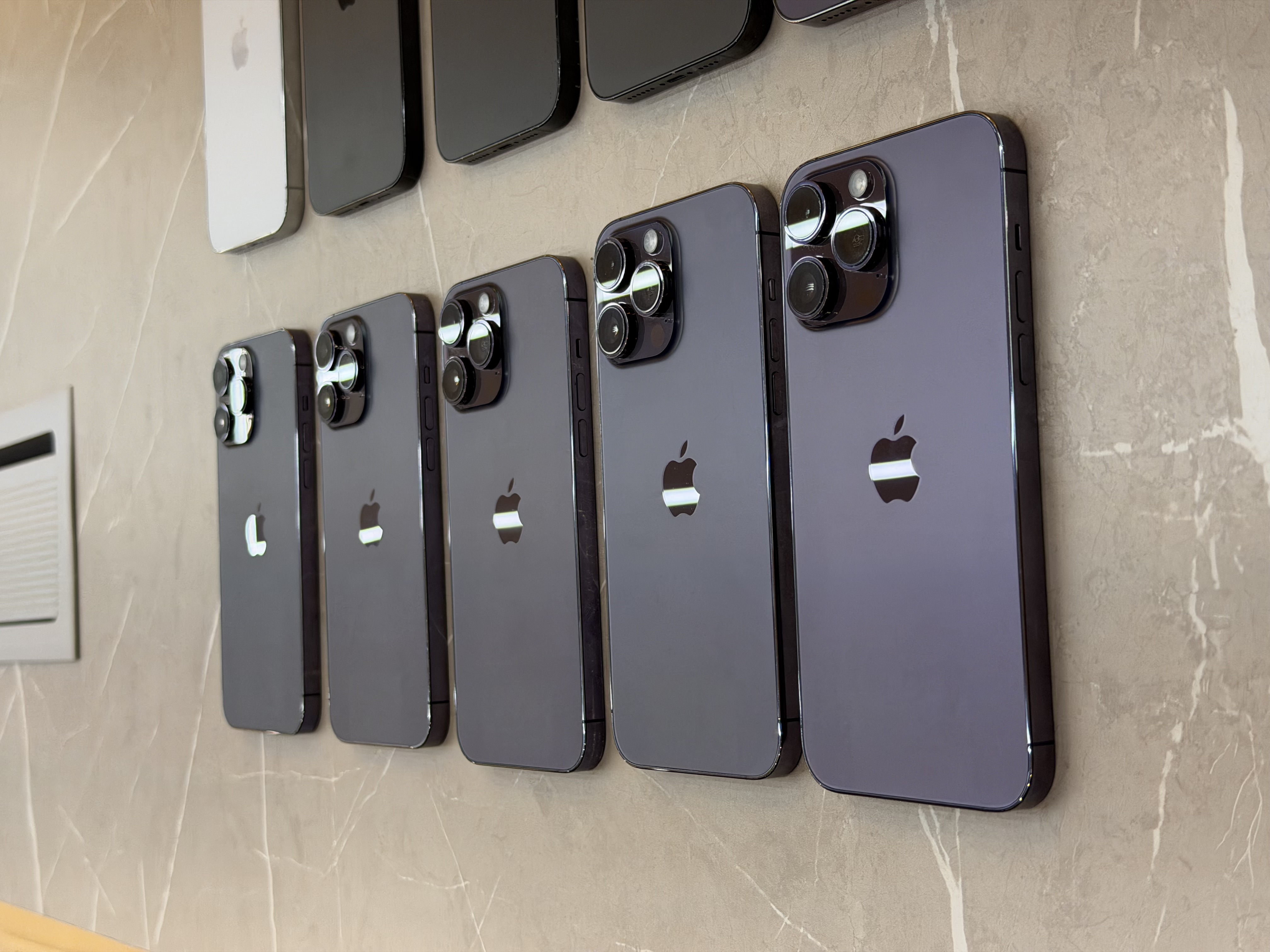 1 IPHONE 14 PRO MAX 128 GB! 