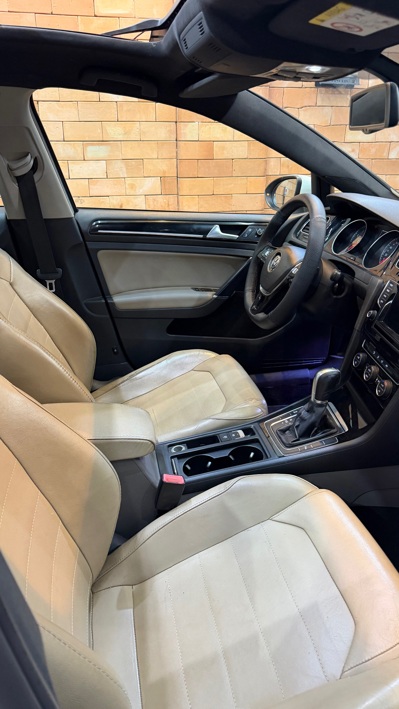 GOLF TSi SUSPENSÃO AR , RODAS 20 ! 