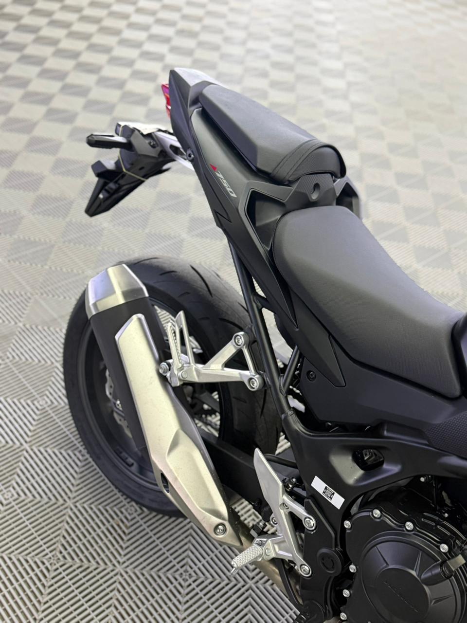 EDIÇÃO 530 - HONDA CB 750 HORNET 2026 0KM