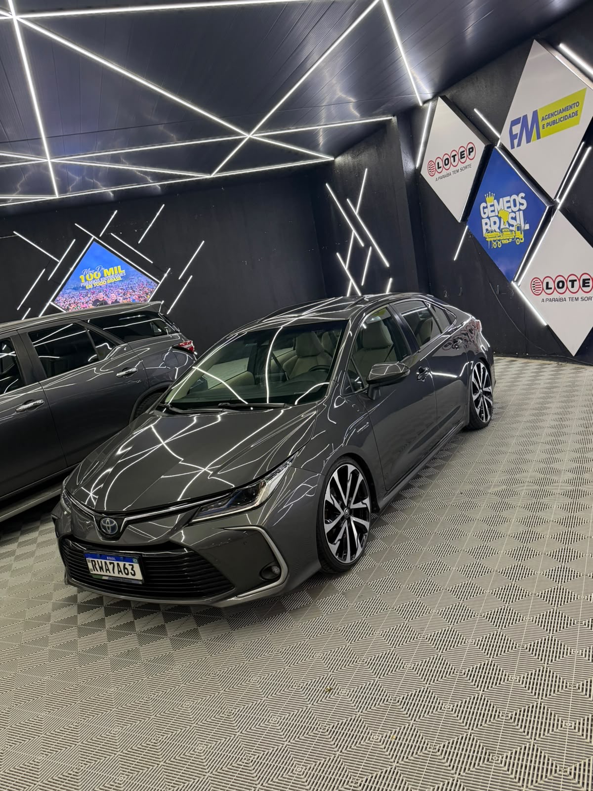EDIÇÃO 579 - TOYOTA HILUX + TOYOTA COROLLA