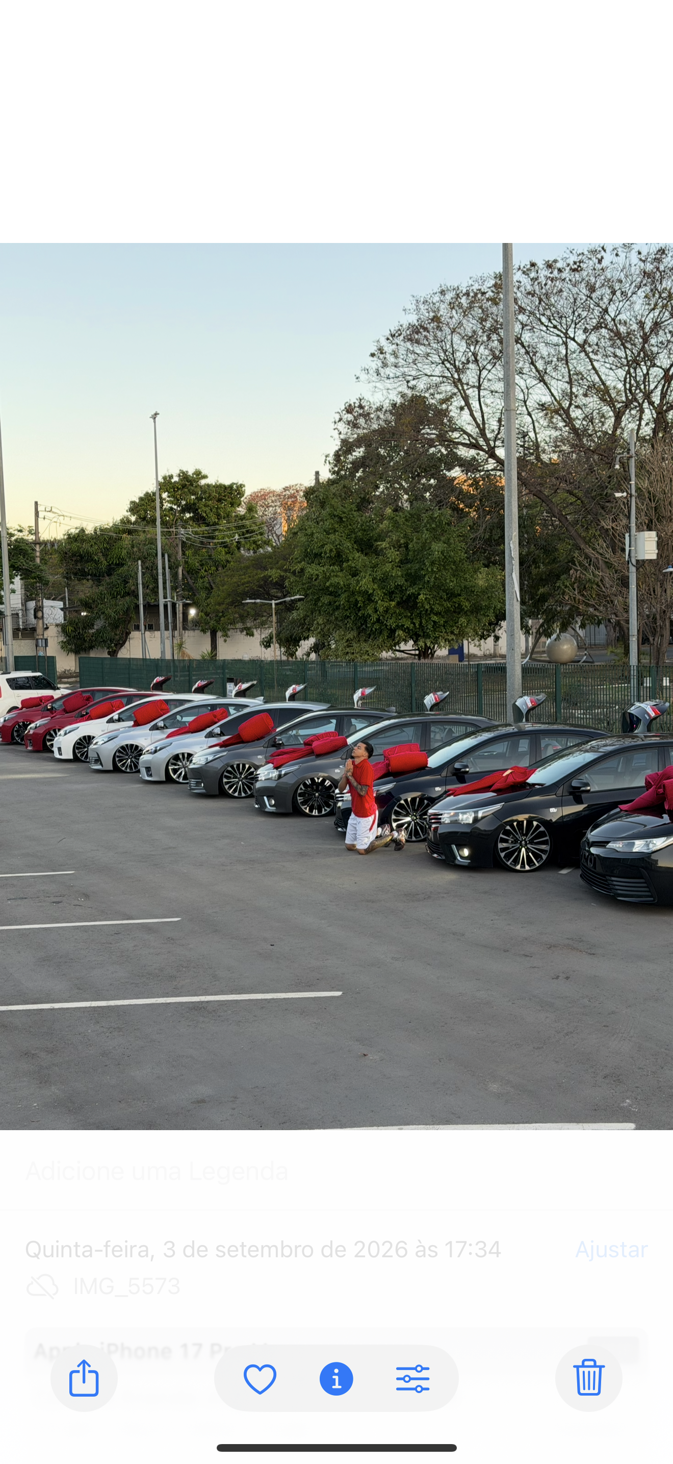 1 CARRO COROLLA REBAIXADO !
