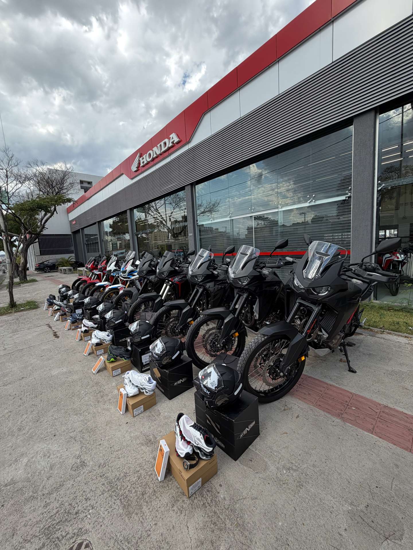10 MOTOS ÁFRICA TWIN ! 